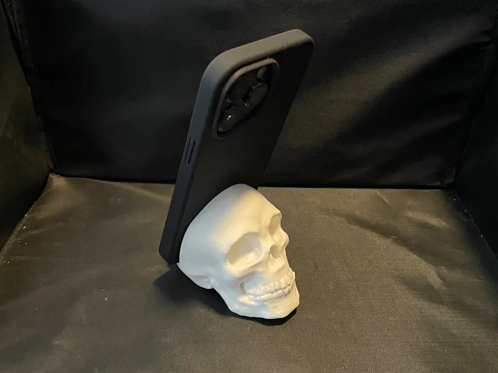 Detailed Gothic Skull Phone Holder - Fits Pro/Max 3D printed — Schnapps Caps Australia