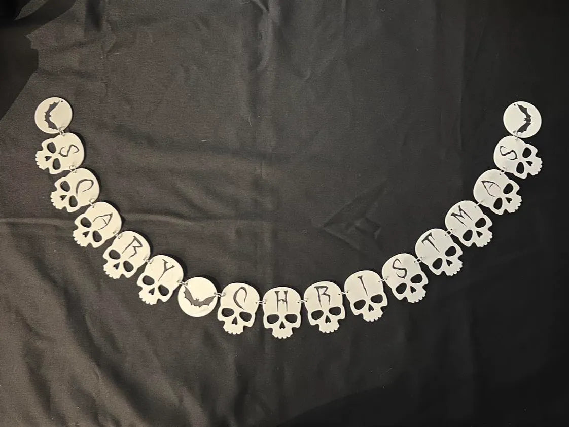 2 Color Scary Christmas Skull Garland Decoration 3D printed — Schnapps Caps Australia