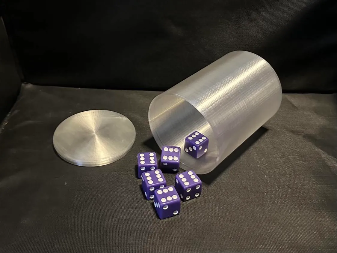 Noise Damping TPU Dice Cup With Snap On Lid